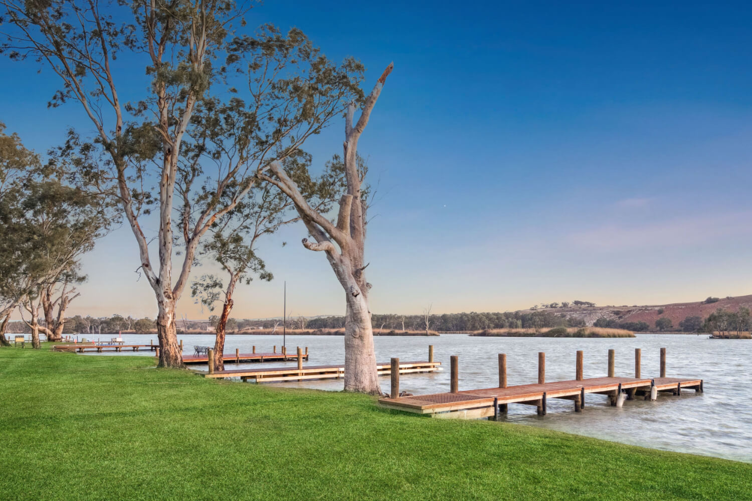 Murray River view from teal flat property